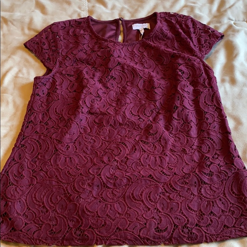 Laundry by Shelli Segal burgundy top size small